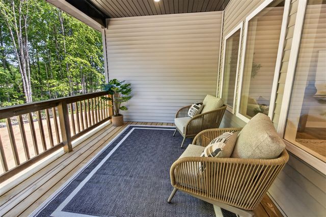 17426 Ridge Avenue, Ferrysburg, MI 49409
