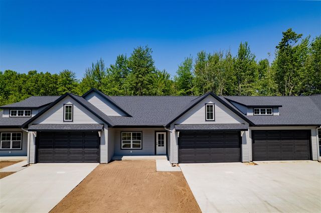 17426 Ridge Avenue, Ferrysburg, MI 49409