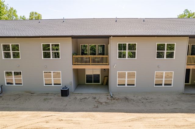 17426 Ridge Avenue, Ferrysburg, MI 49409