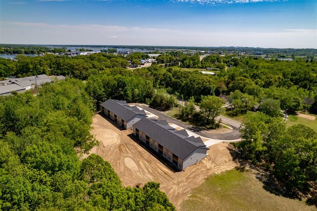 17426 Ridge Avenue, Ferrysburg, MI 49409