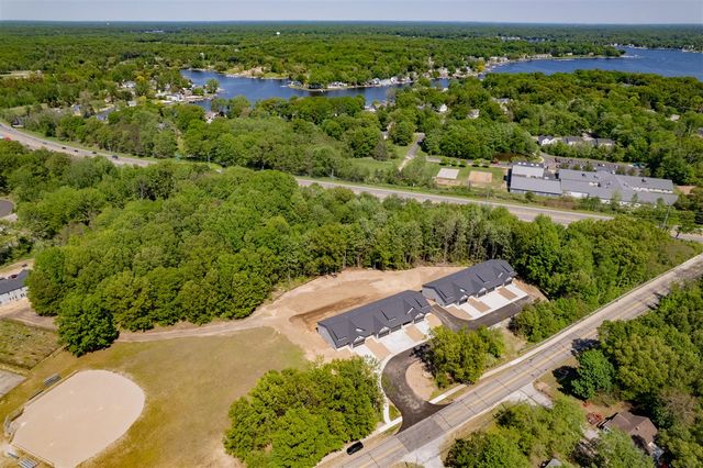 17426 Ridge Avenue, Ferrysburg, MI 49409