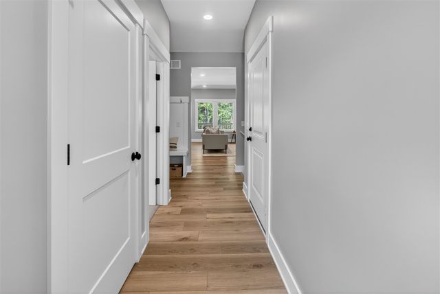 17426 Ridge Avenue, Ferrysburg, MI 49409