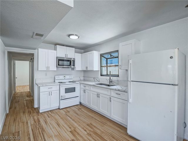 4351 Chafer Drive, Las Vegas, NV 89121