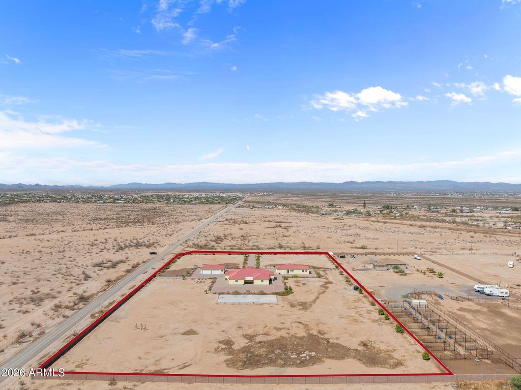 24235 W PINNACLE VISTA Lane, Wittmann, AZ 85361 — photo 5