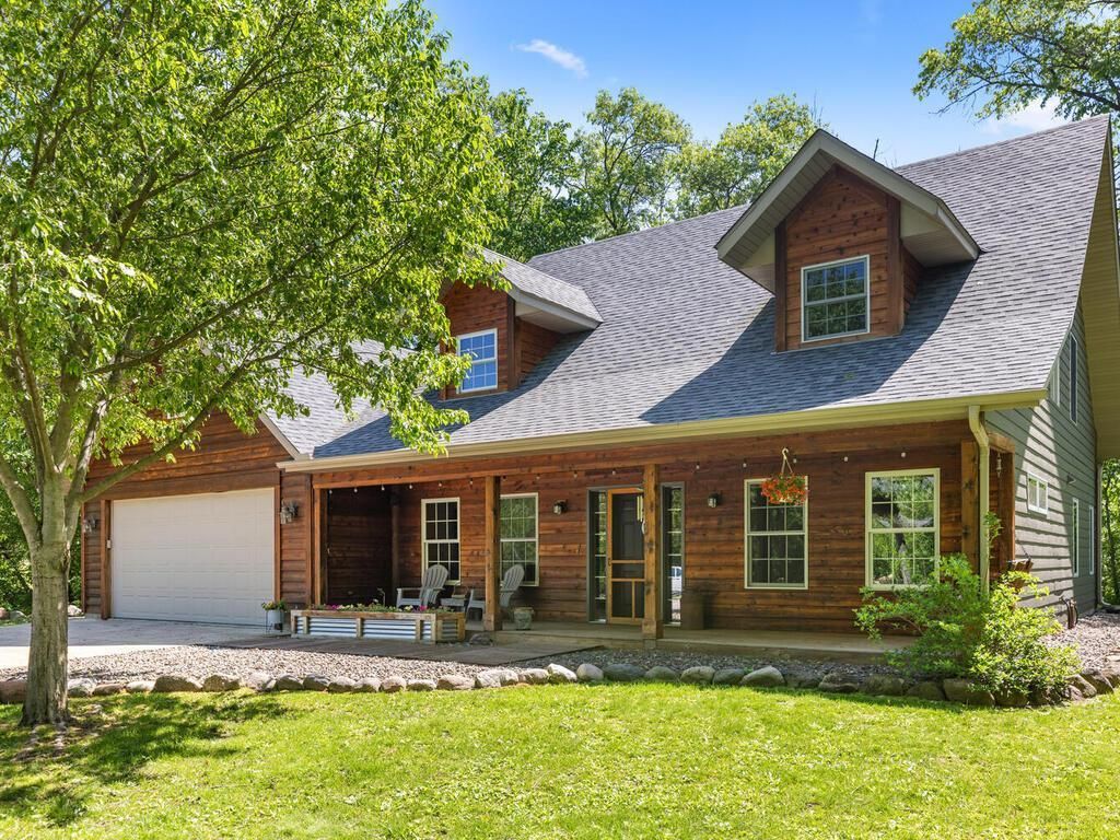 4060 Bunker Lake Boulevard NE, Ham Lake, MN 55304