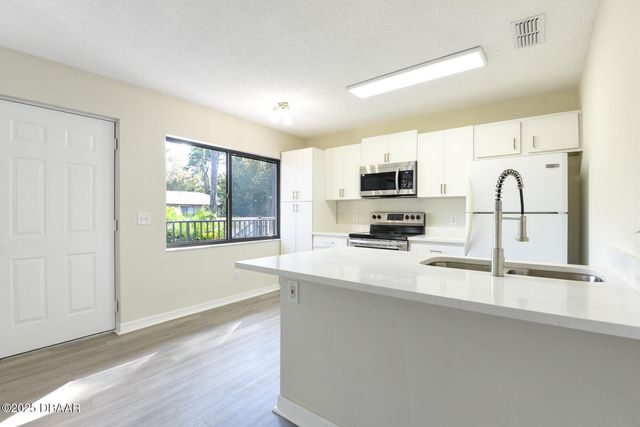 1601 Big Tree Rd Apt 1006, Daytona Beach, FL 32119