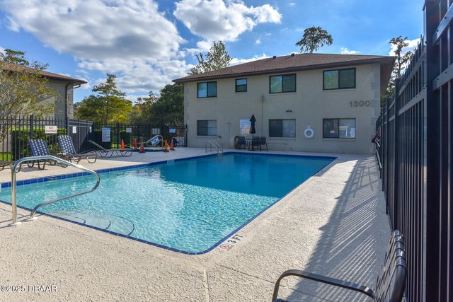 1601 Big Tree Rd Apt 1006, Daytona Beach, FL 32119