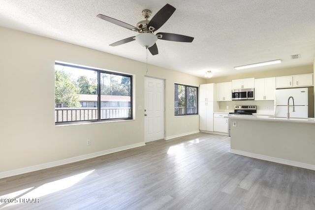 1601 Big Tree Rd Apt 1006, Daytona Beach, FL 32119