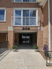 308 Happ Road 304, Northfield, IL 60093
