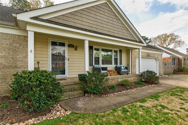 225 Vanette DR, Chesapeake, VA 23322