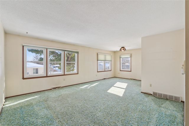 1904 Prairie Street, Grinnell, IA 50112