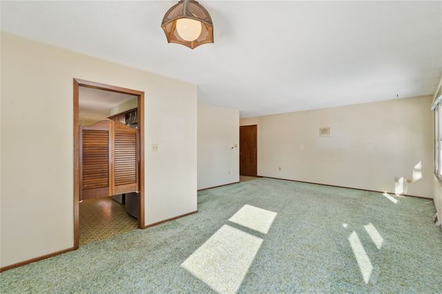 1904 Prairie Street, Grinnell, IA 50112