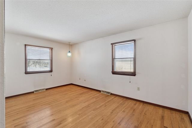 1904 Prairie Street, Grinnell, IA 50112