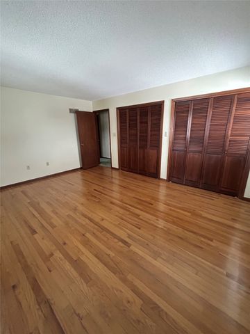 1904 Prairie Street, Grinnell, IA 50112