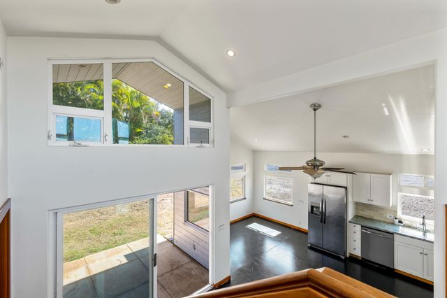 159 Auhana Rd, Kihei, HI 96753