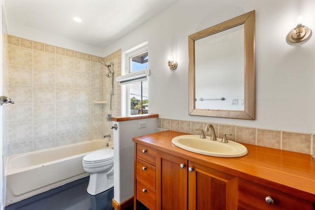 159 Auhana Rd, Kihei, HI 96753