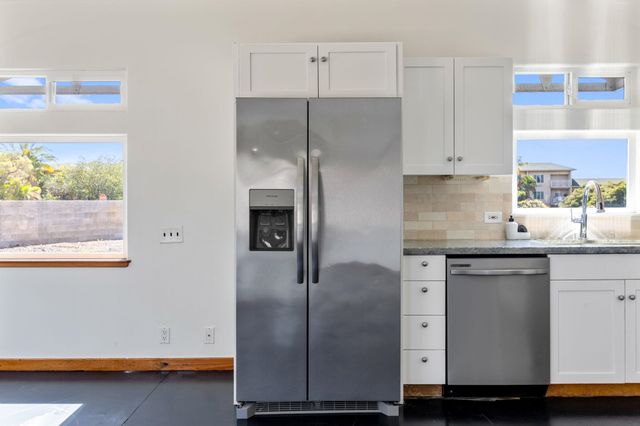 159 Auhana Rd, Kihei, HI 96753