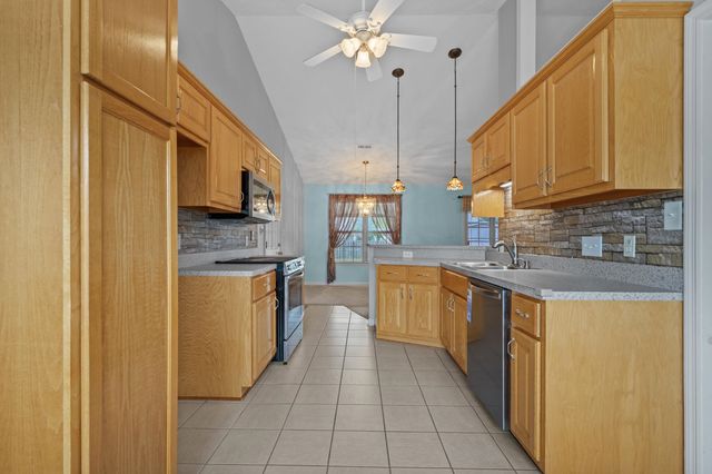 517 Crusade Circle, Conway, SC 29526