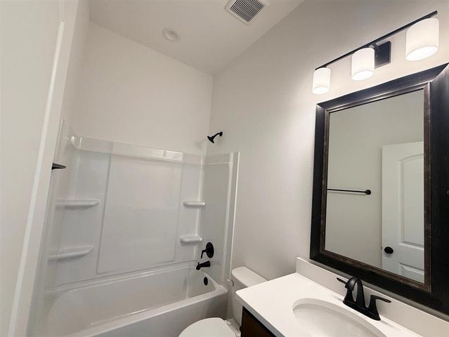 3024 Rosemound Drive, Lake Charles, LA 70607