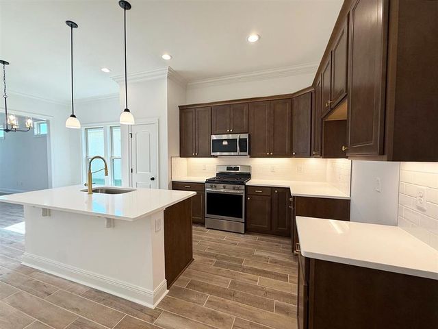 3024 Rosemound Drive, Lake Charles, LA 70607