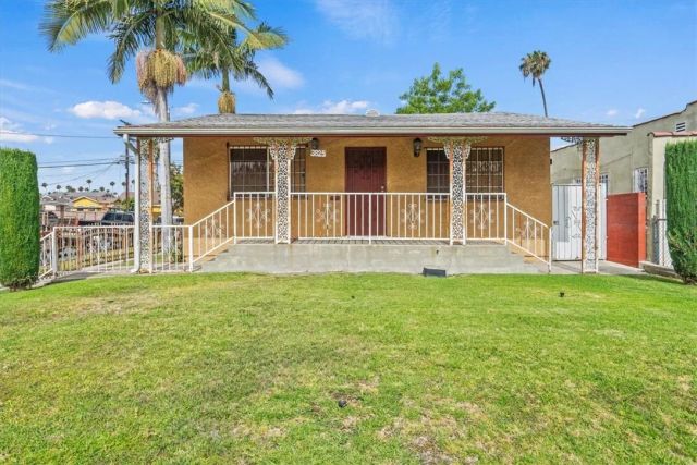 3825 Cimarron, Los Angeles, CA 90062