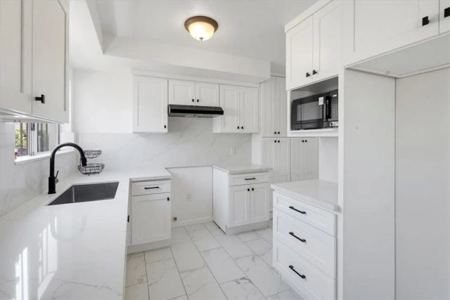 3825 Cimarron, Los Angeles, CA 90062