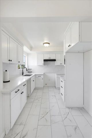 3825 Cimarron, Los Angeles, CA 90062