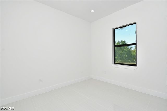 1019 Henry AVE, Lehigh Acres, FL 33972