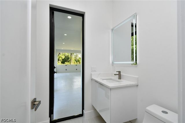 1019 Henry AVE, Lehigh Acres, FL 33972