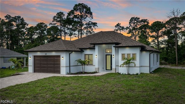 1019 Henry AVE, Lehigh Acres, FL 33972