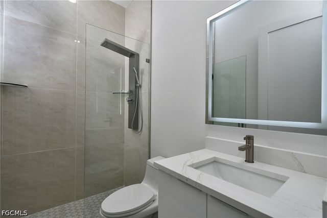 1019 Henry AVE, Lehigh Acres, FL 33972