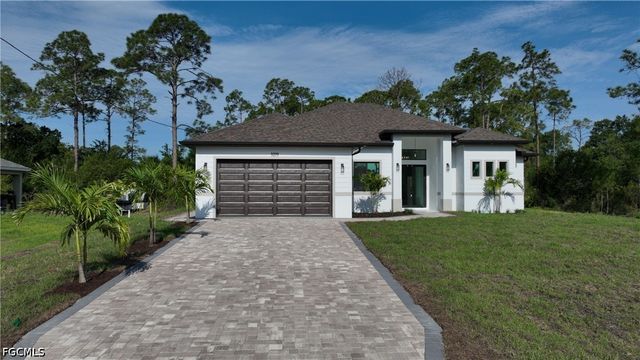 1019 Henry AVE, Lehigh Acres, FL 33972