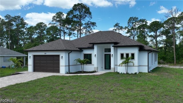 1019 Henry AVE, Lehigh Acres, FL 33972