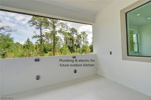 1019 Henry AVE, Lehigh Acres, FL 33972