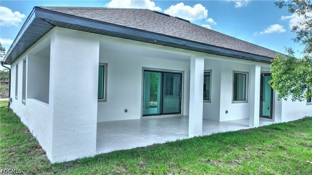 1019 Henry AVE, Lehigh Acres, FL 33972