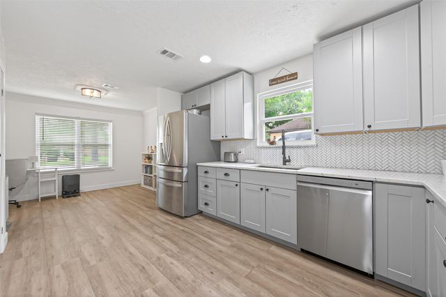 20335 Atascocita Shores Drive, Humble, TX 77346