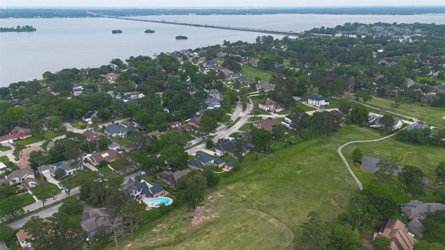 20335 Atascocita Shores Drive, Humble, TX 77346