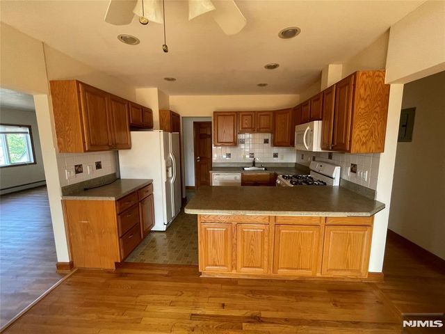 163 Madison Avenue, Hasbrouck Heights, NJ 07604