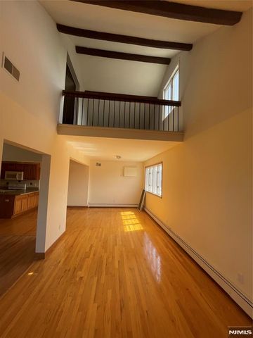 163 Madison Avenue, Hasbrouck Heights, NJ 07604