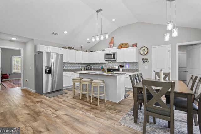 192 Hummingbird Lane, Jesup, GA 31545