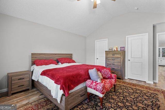 192 Hummingbird Lane, Jesup, GA 31545