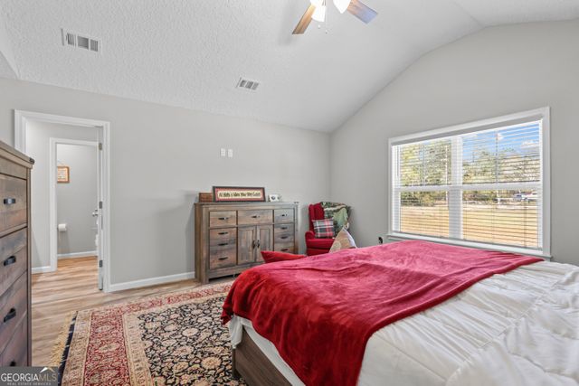 192 Hummingbird Lane, Jesup, GA 31545