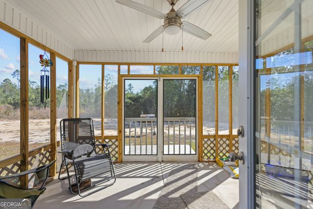 192 Hummingbird Lane, Jesup, GA 31545