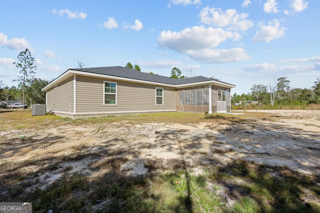192 Hummingbird Lane, Jesup, GA 31545