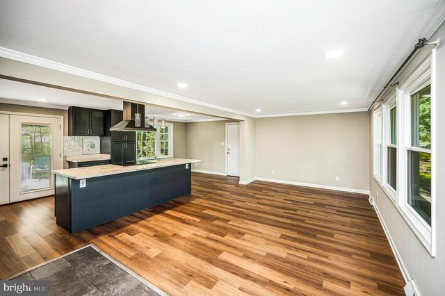 115 WASHINGTON ST, Locust Grove, VA 22508
