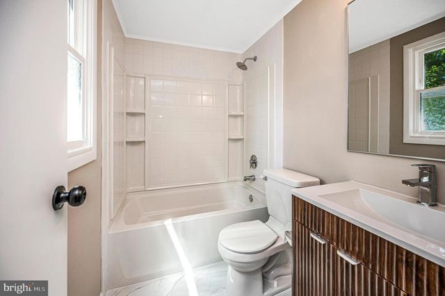 115 WASHINGTON ST, Locust Grove, VA 22508