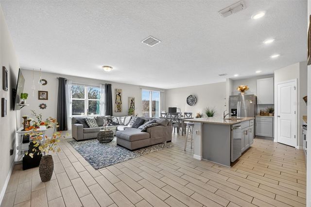 38870 OPAL WILLOW LANE, Zephyrhills, FL 33540