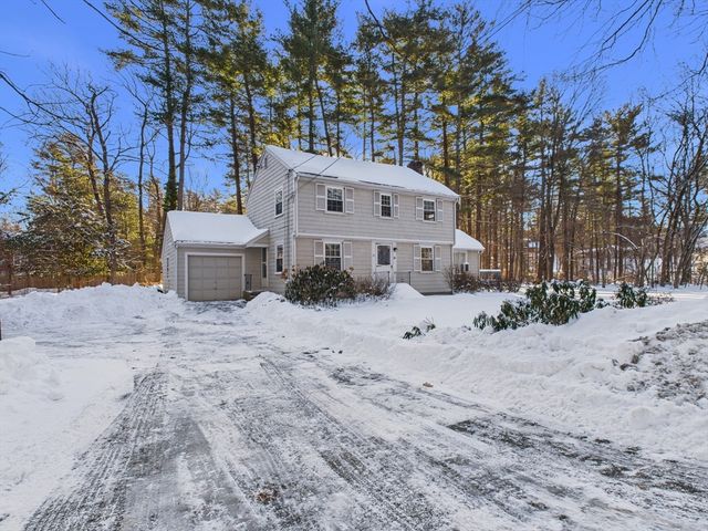 24 Walpole Street, Dover, MA 02030