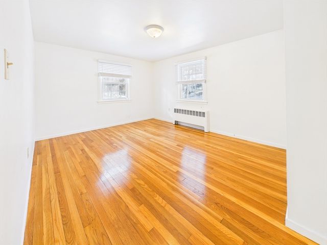 24 Walpole Street, Dover, MA 02030