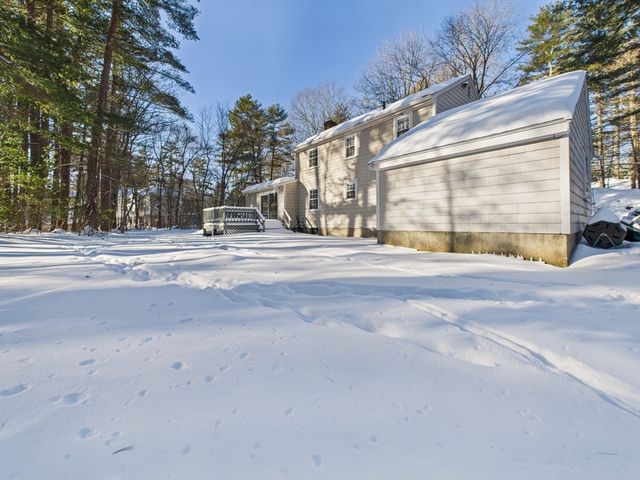 24 Walpole Street, Dover, MA 02030